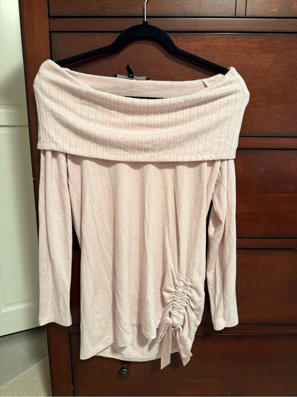White House Black Market Off-the-Shoulder Ruched Sweater - Blush